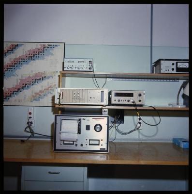 Service de radiologie: laboratoire (radio isotopes ?)