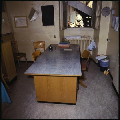 Hôpital cantonal: service d'anesthésie, bureau des anesthésistes.