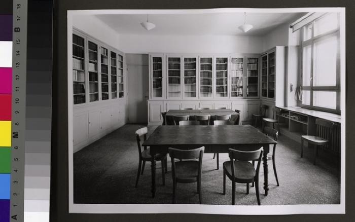 Bibliothèque du Laboratoire de l'Institut d'hygiène et de bactériologie, actuel Institut de microbiologie.