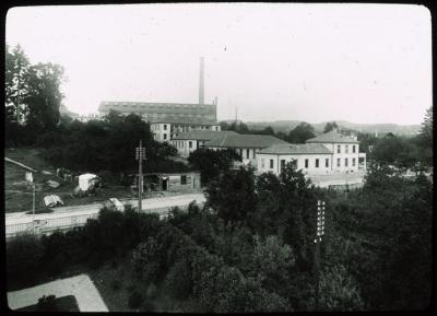 Vue générale sur les pavillons d'isolement de l'hôpital cantonal.