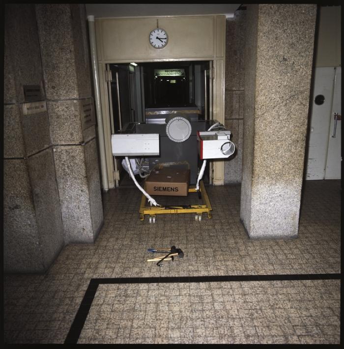 Appareil de radiologie: appareil d'angiographie: nouvelle installation.