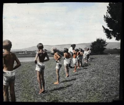 Santé publique: lutte contre la tuberculose (LVT), cure préventive de soleil et de gymnastique de Begnins.