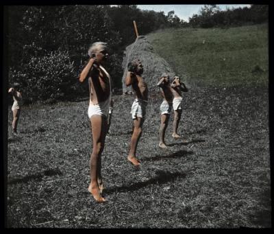 Santé publique: lutte contre la tuberculose (LVT), cure préventive de soleil et de gymnastique de Begnins.