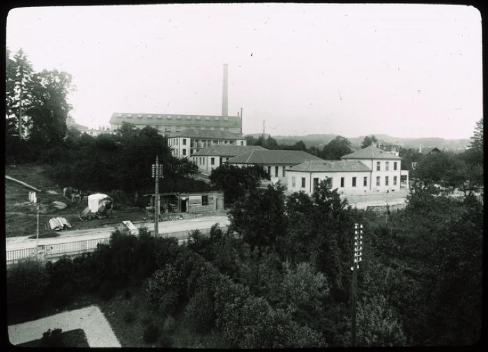 Vue générale sur les pavillons d'isolement de l'hôpital cantonal.