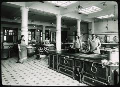 Hôpital cantonal, les cuisines.