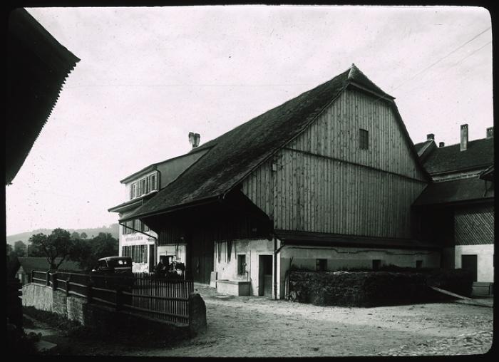 Fondation  J. et C. Duc: le rural. Vue extérieure.