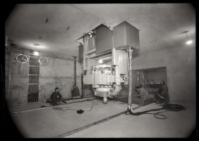 Hôpital cantonal: service de radiologie, locaux Bétatron.