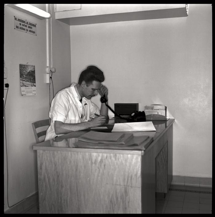 Hôpital cantonal: service de radiologie, archives.