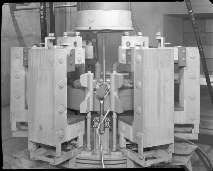 Appareil de radiologie: BETATRON.