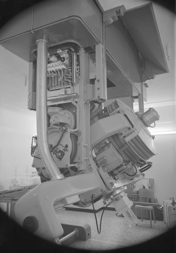 Appareil de radiologie: BETATRON.