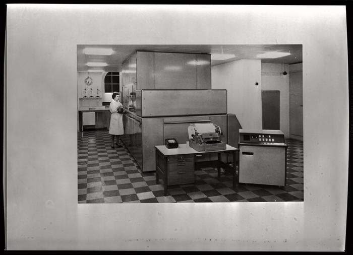 Hôpital cantonal: service de radiologie, annexes.