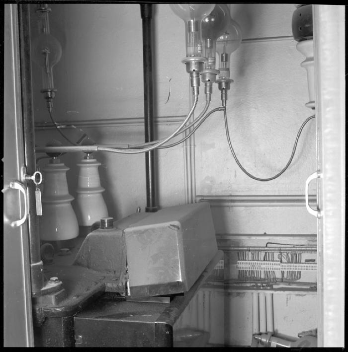 Appareil de radiologie: installation d'angiographie.