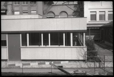 Pavillon des prématurés: vue extérieure de la façade sud.