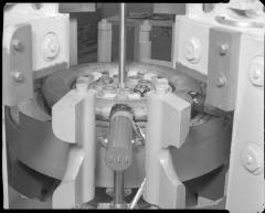 Appareil de radiologie: BETATRON.