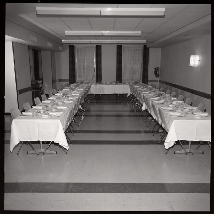 Hôpital cantonal: le réfectoire.