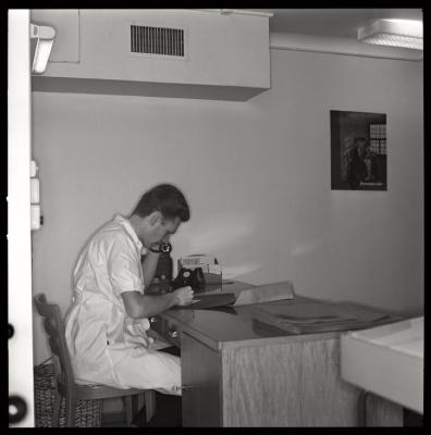Hôpital cantonal: service de radiologie, archives.