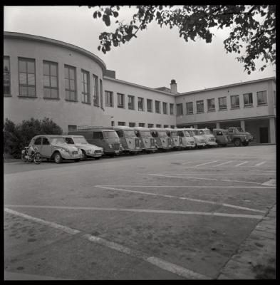 Hôpital cantonal: véhicule.