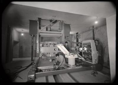 Hôpital cantonal: service de radiologie, locaux Bétatron.