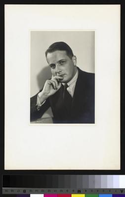 Portrait en buste du Prof. Ivan Mahaim, jeune.