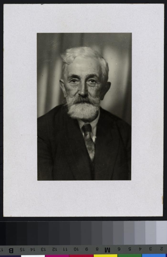 Portrait de face du professeur Edouard de Cérenville âgé.