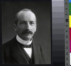 Portrait en buste du Prof. Jules Berdez.