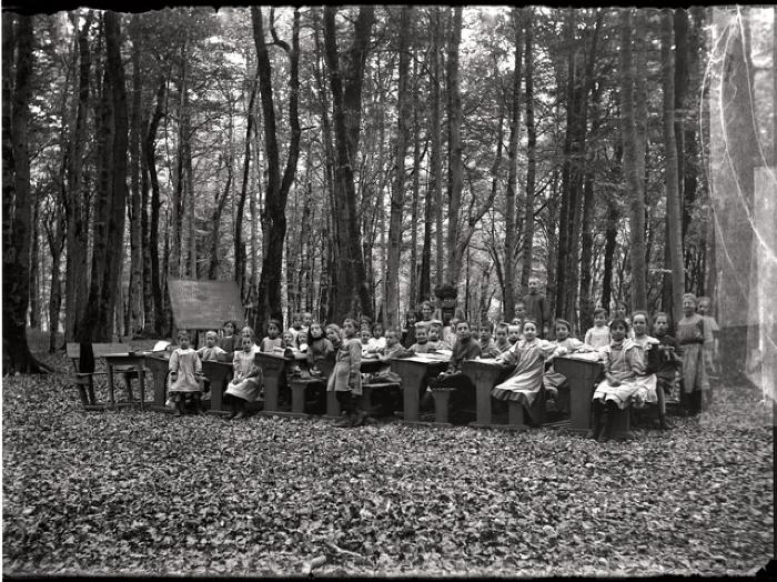 Santé publique: lutte contre la tuberculose (LVT), cure d'air/école en plein air, lieu non identifié.