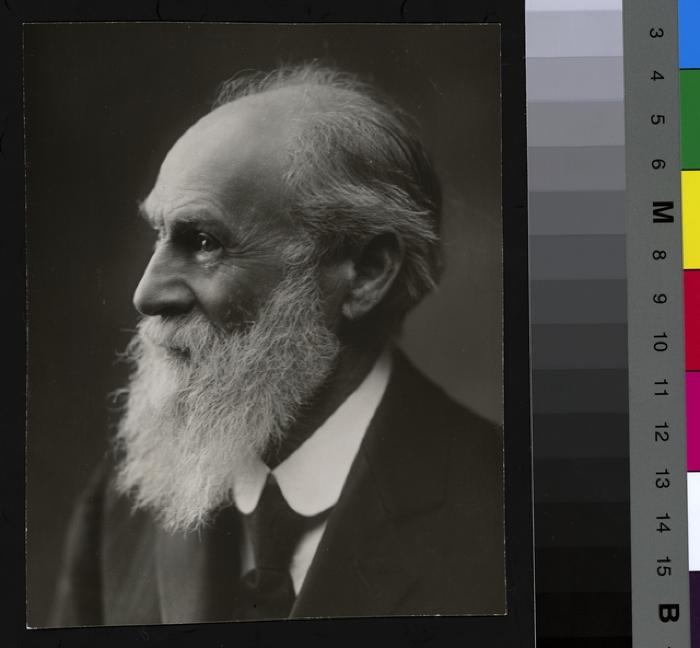 Portrait en buste du Prof. Nathan Loewenthal.