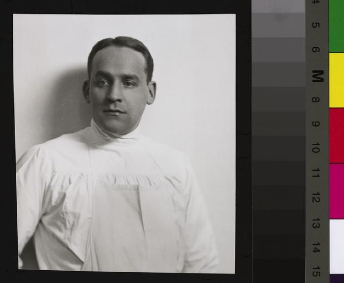 Portrait en buste du Prof. Rodolphe Louis Rochat.