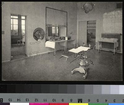 Salle d'opération, située dans la nouvelle annexe chirurgicale de l'hôpital cantonal.